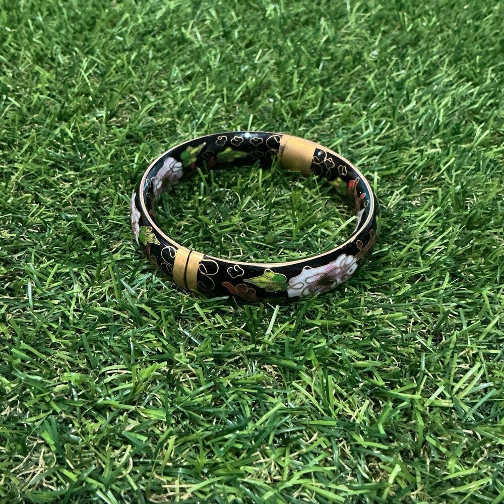 Black Floral Cloisonne Style Enamel Hinged Bangle Bracelet Gold Tone